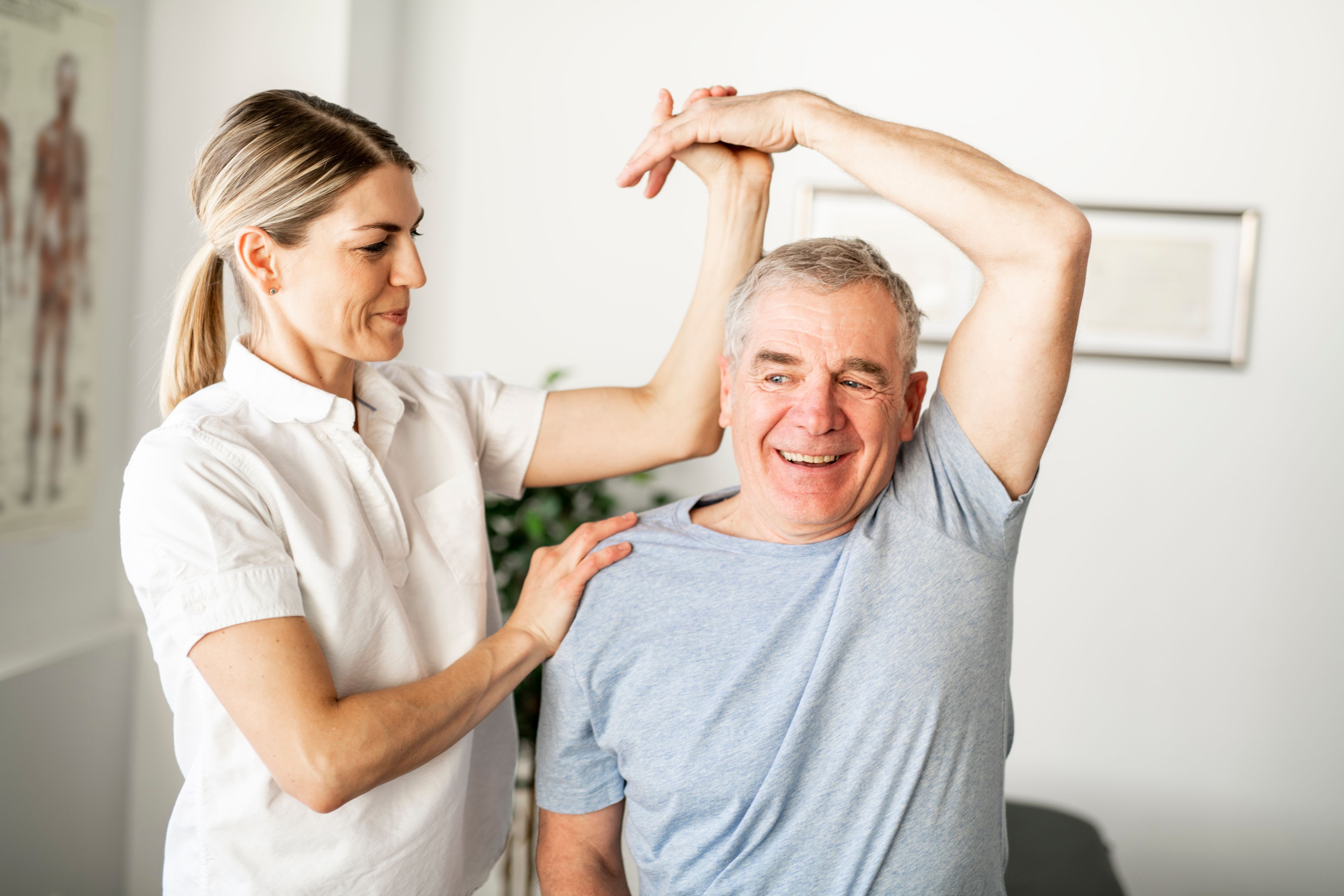 physiotherapists back pain
